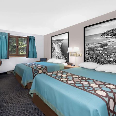Super 8 By Wyndham Duluth Hotell Eksteriør bilde