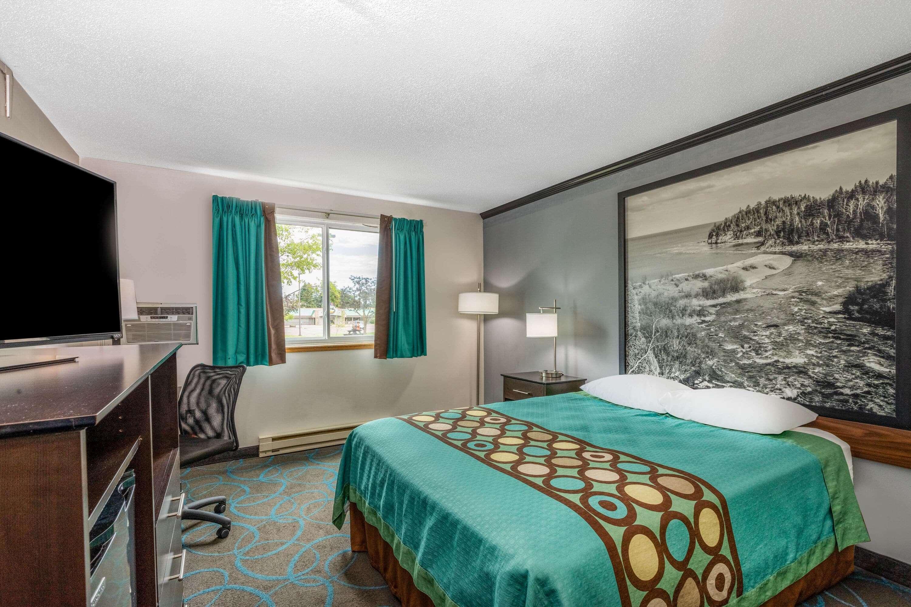 Super 8 By Wyndham Duluth Hotell Eksteriør bilde