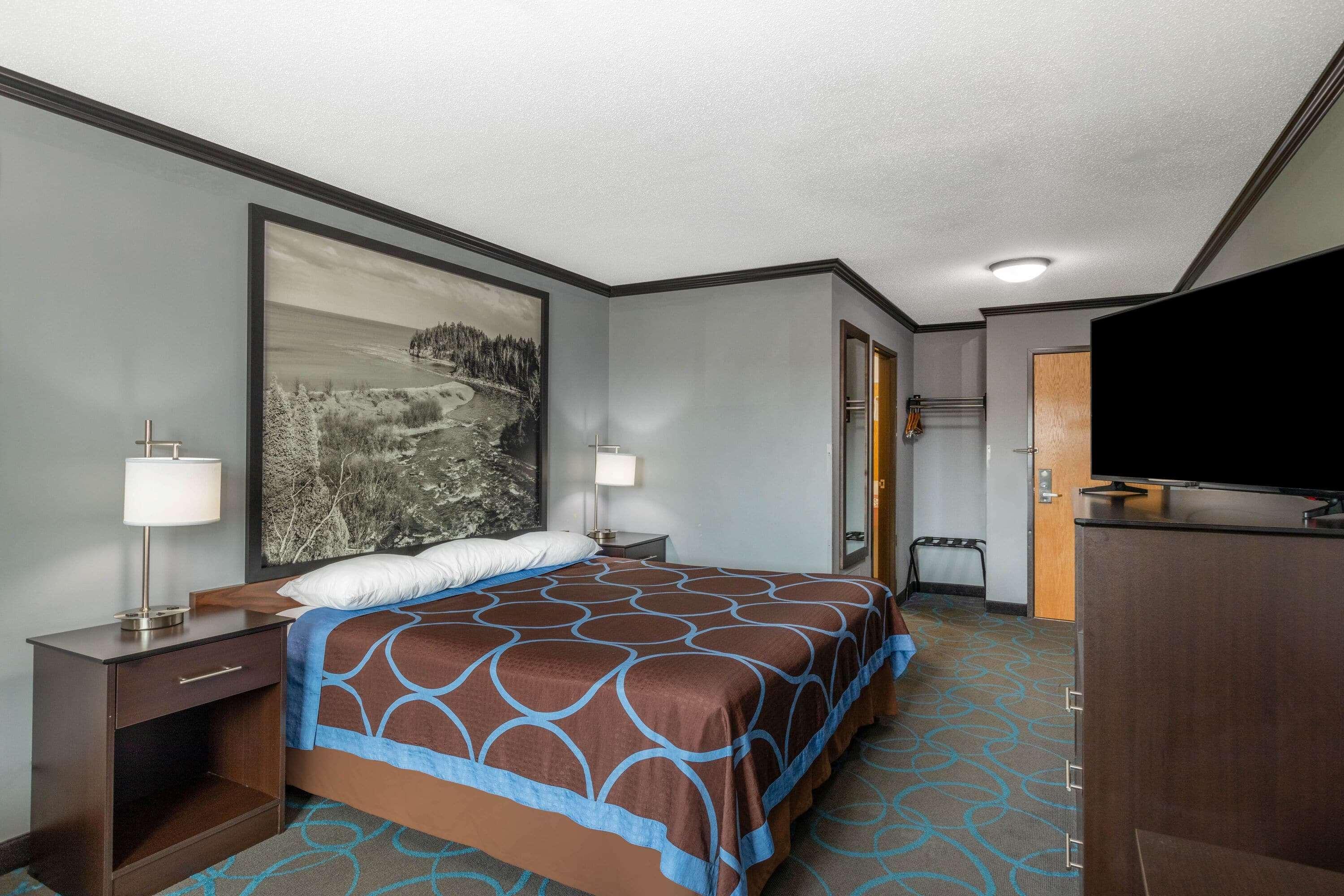 Super 8 By Wyndham Duluth Hotell Eksteriør bilde
