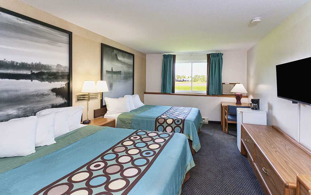 Super 8 By Wyndham Duluth Hotell Eksteriør bilde